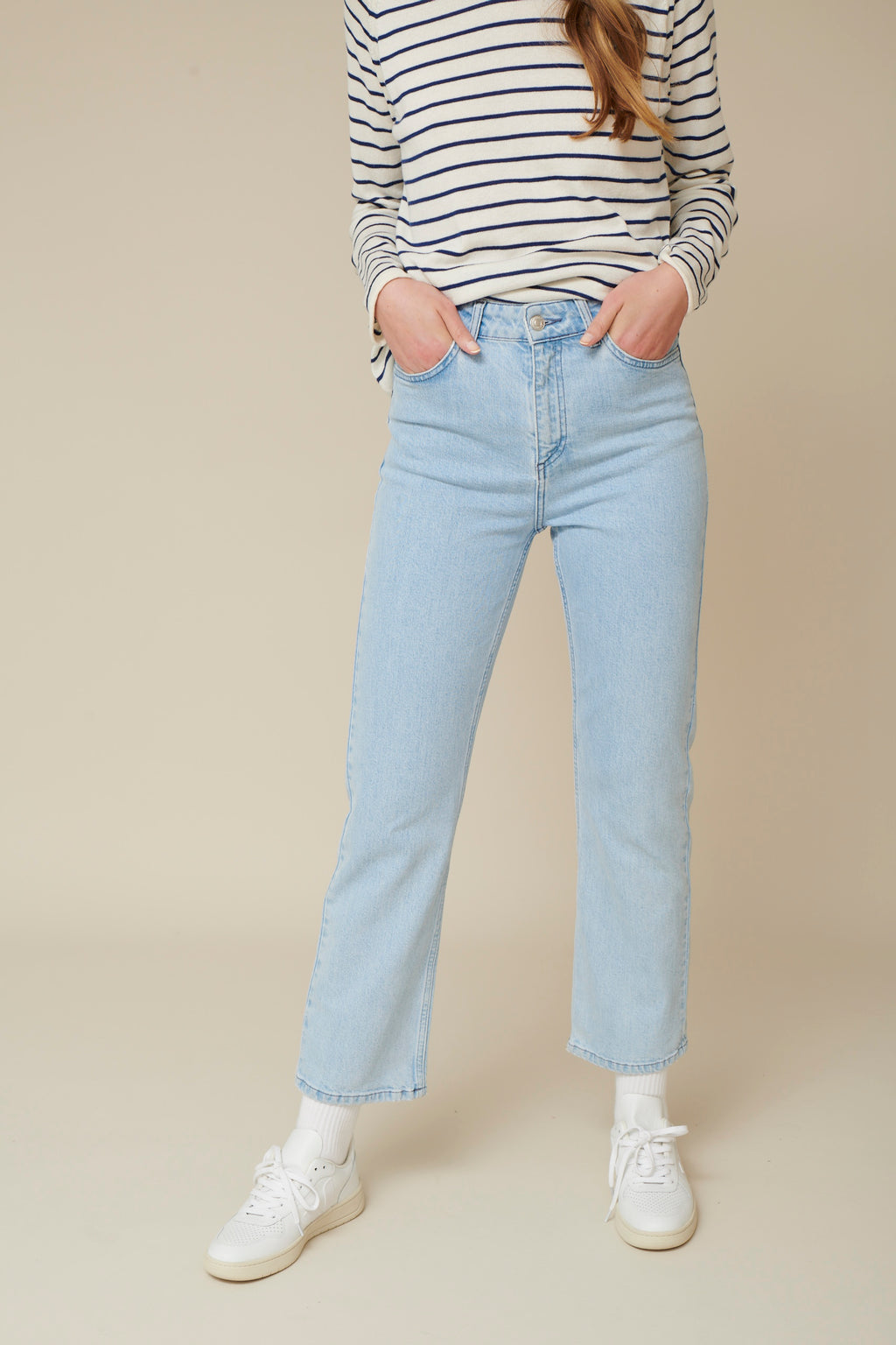 Ellen Jeans - Light Wash – Basic Apparel - International