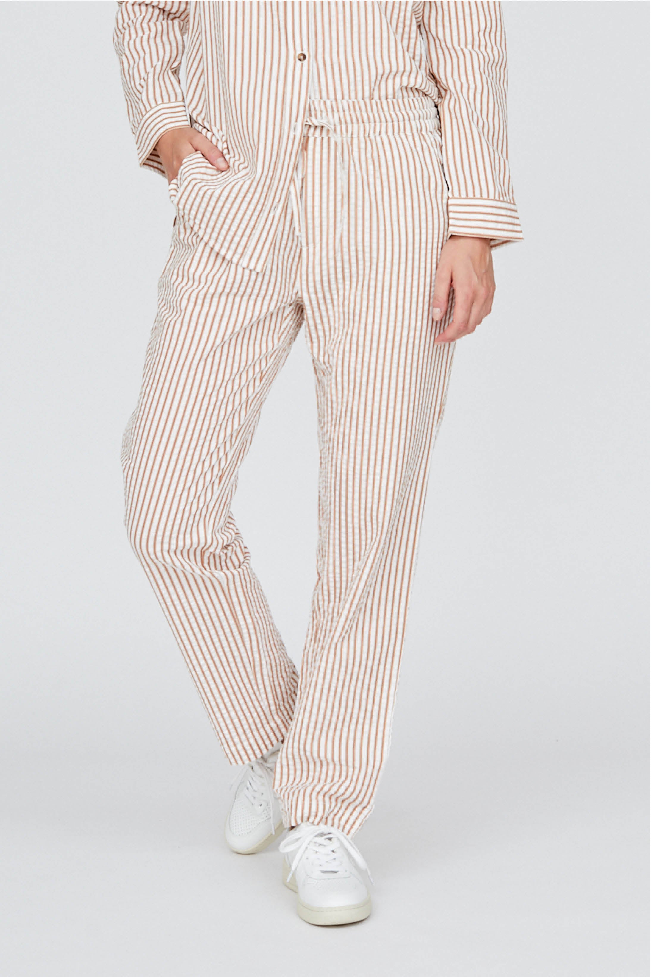 Basic Apparel Harriet Pants Pants 567 Leather Brown/Bright White