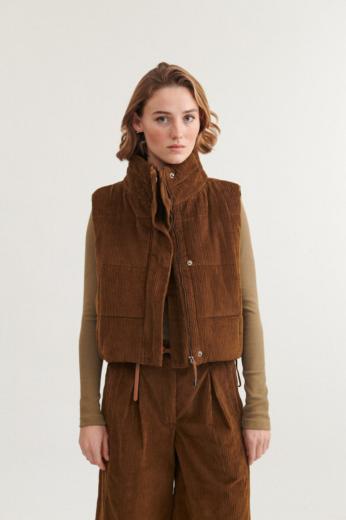 Basic Apparel Isa Vest Vests 620 Desert palm