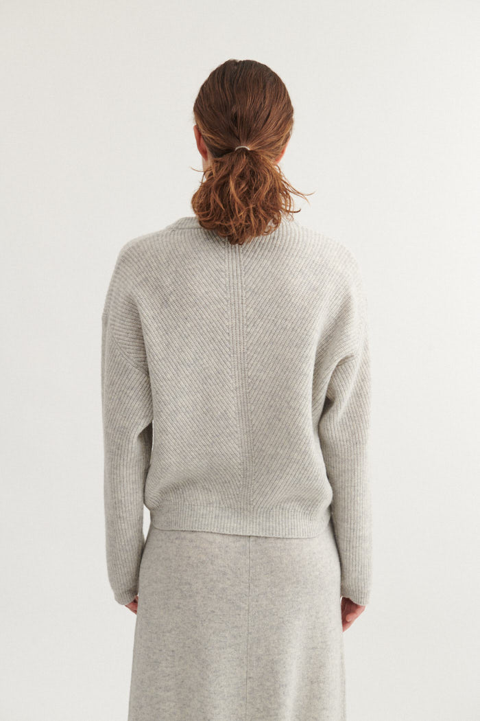 Basic Apparel Line O-Neck Sweaters 094 Light Grey Mel.