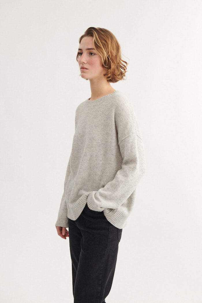 Basic Apparel Lise O-Neck Sweaters 094 Light Grey Mel.