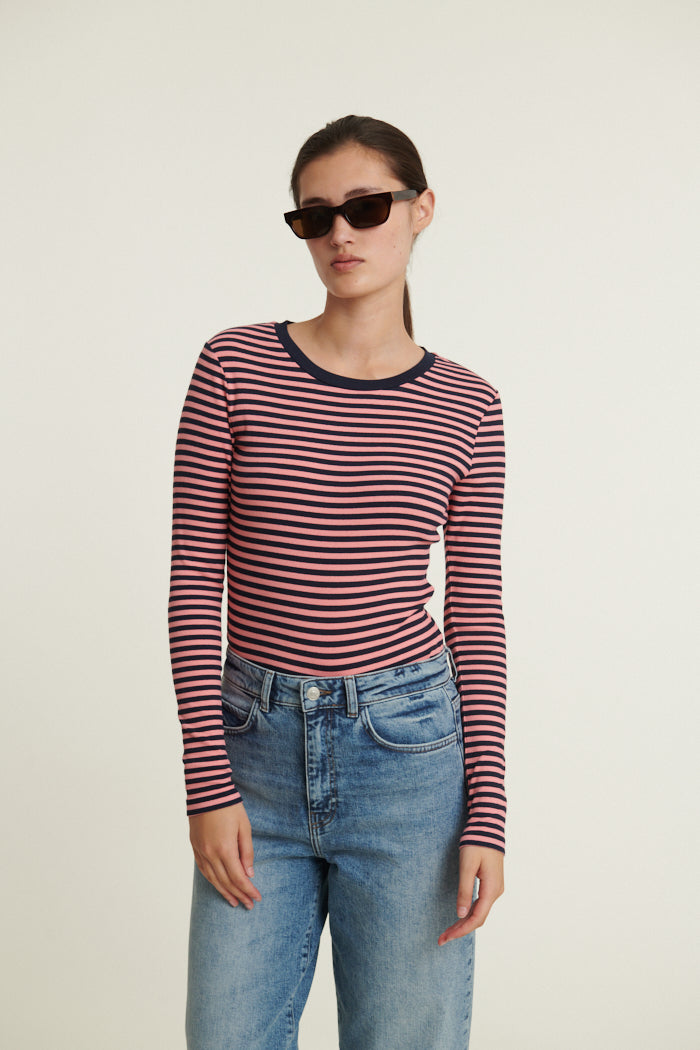 Basic Apparel Ludmilla LS Tee T-shirts 768 Sky captain / Conch shell