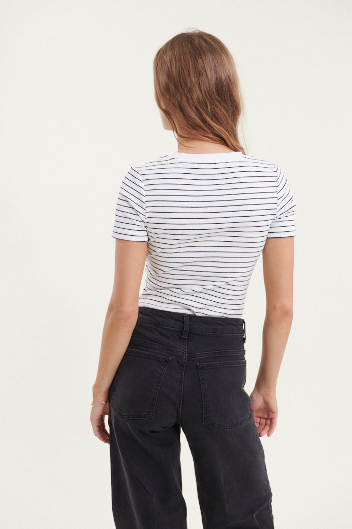 Basic Apparel Ludmilla O-Neck T-shirts 702 Bright white / black