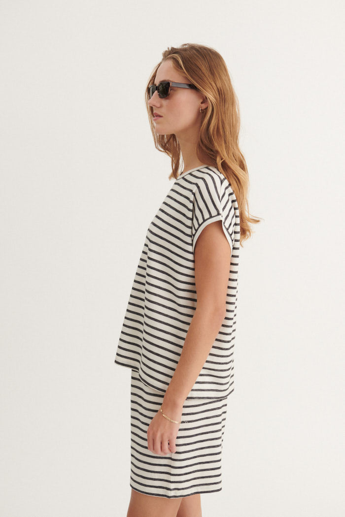 Basic Apparel Mary Tee T-shirts 482 Birch/Black