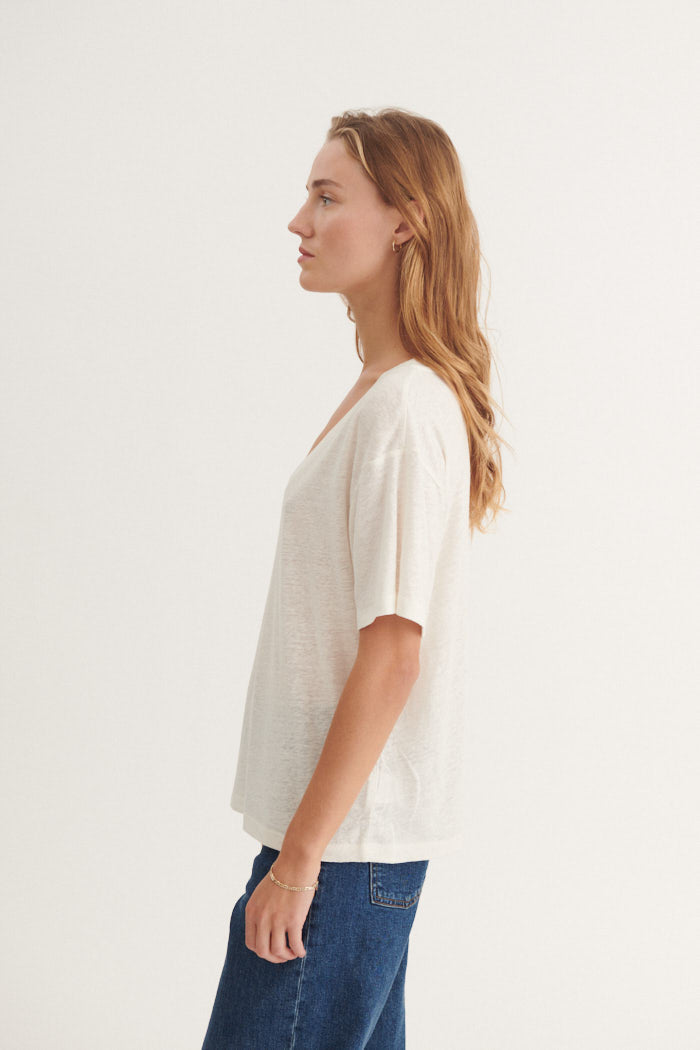 Basic Apparel Ryda V-Neck Tee T-shirts 003 Off White