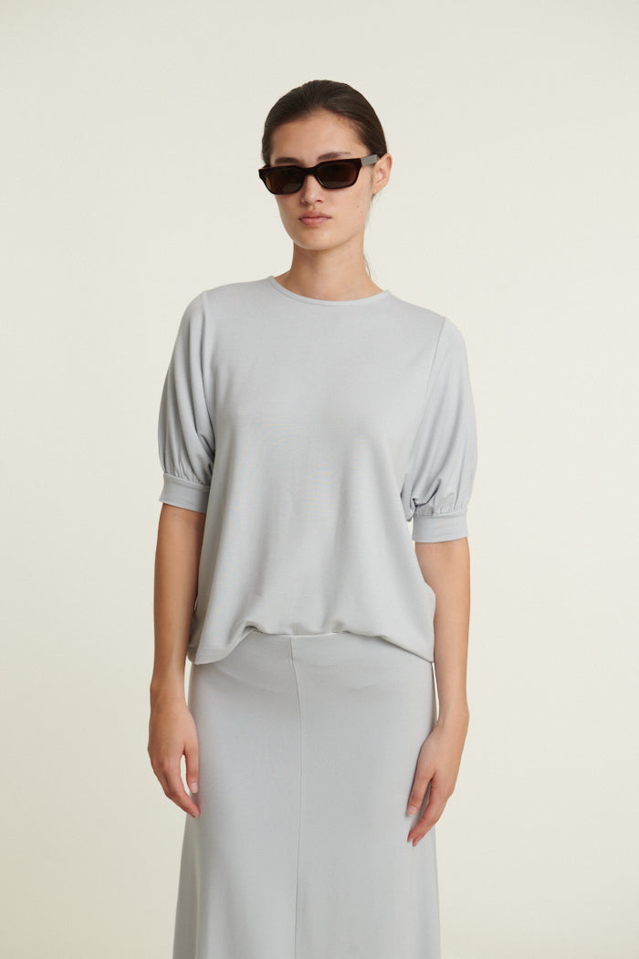 Basic Apparel Sadie Bat Tee T-shirts 436 High rise