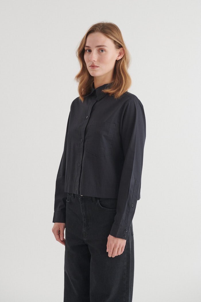 Basic Apparel Silje Cropped Shirt Shirts 001 Black