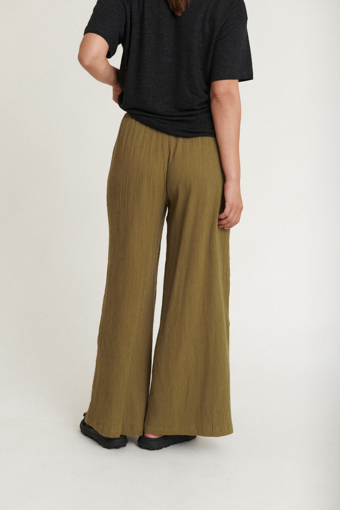 Basic Apparel Simone Loose Pants Pants 663 Martini Olive