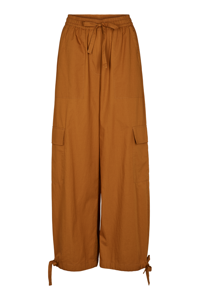 Basic Apparel Tilde Loose Cargo Pants Pants 662 Tapenade