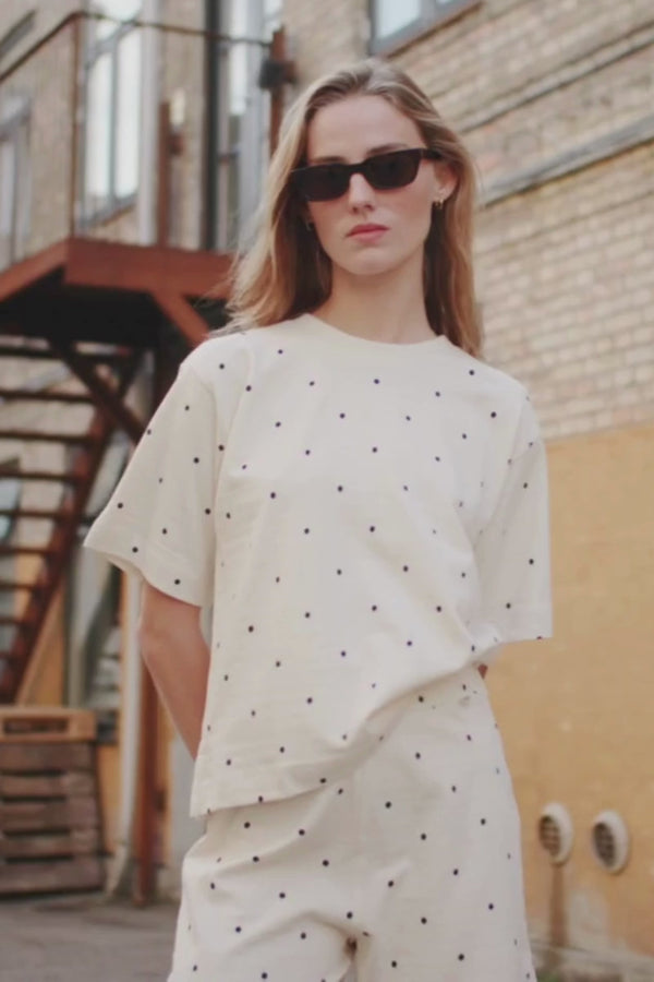 Basic Apparel Anneli Oversized Tee T-shirts 482 Birch/Black